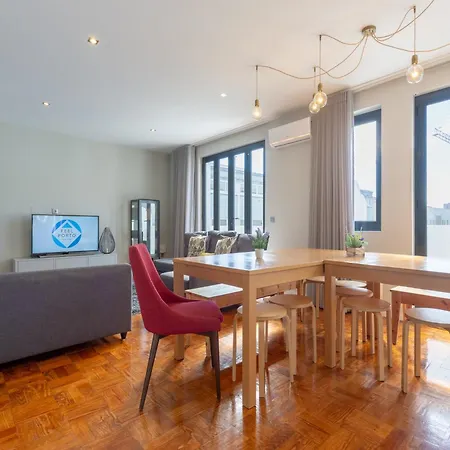 Apartment Spacious For 15 Guests *